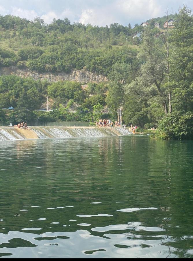 Amar Apartmani, Jajce Esterno foto