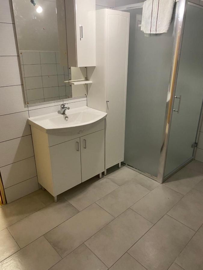 Amar Apartmani, Jajce Esterno foto