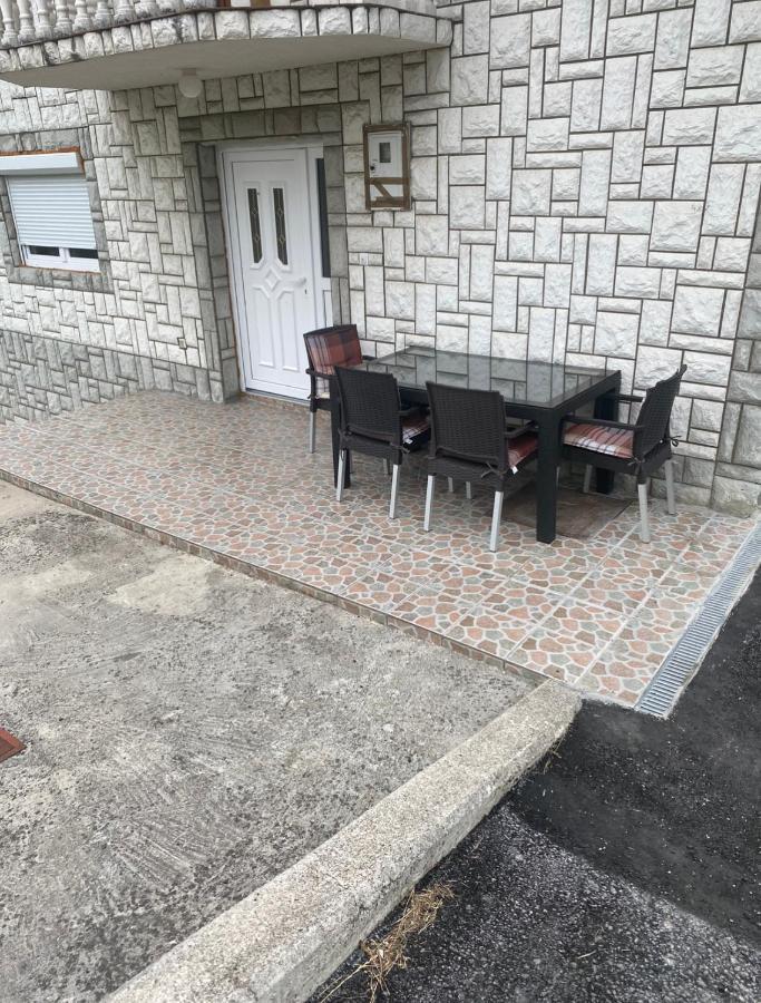 Amar Apartmani, Jajce Esterno foto