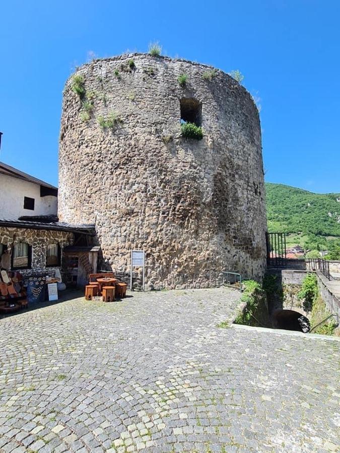 Amar Apartmani, Jajce Esterno foto